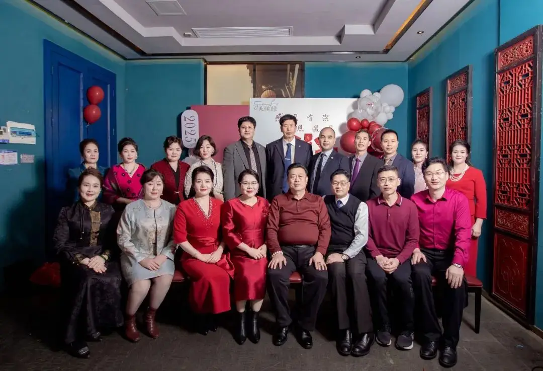 聚光同行者，致敬領(lǐng)路人：天緣綠這場(chǎng)活動(dòng)為何讓人熱淚盈眶？