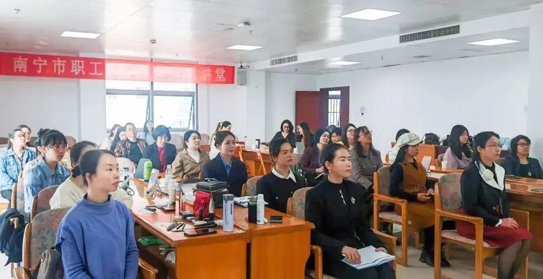 “妝”出職場競爭力--天緣綠集團(tuán)參與市總工會(huì)公益培訓(xùn) 